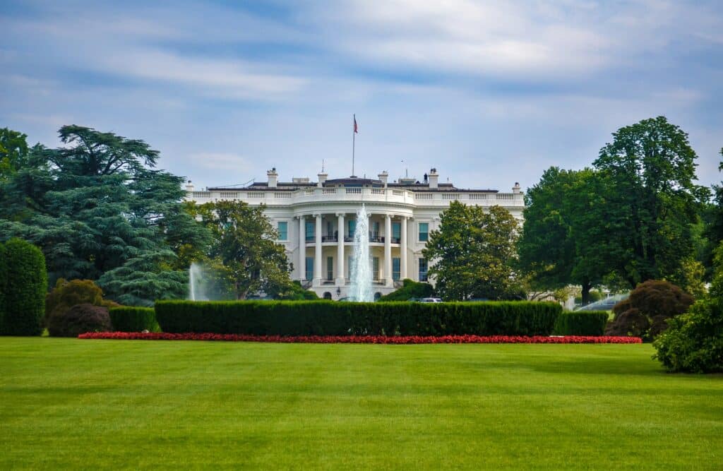 The White House with fountain and lawn